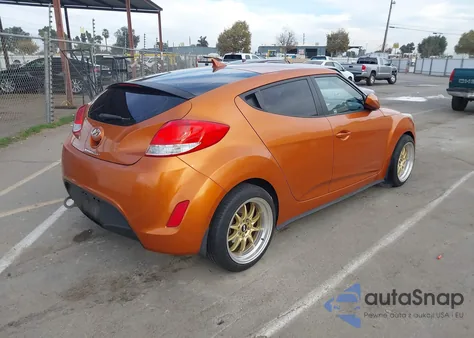 2013 Hyundai Veloster Base W/Black из США, поврежденный, VIN KMHTC6AD3DU133404